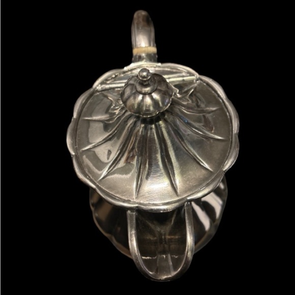 The Hannow Silver Company Primrose Plate Silver Coffee/ Teapot - Picture 8 of 9